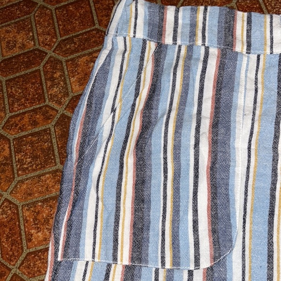 Stripped Summer ☀️ Capris - Picture 2 of 7